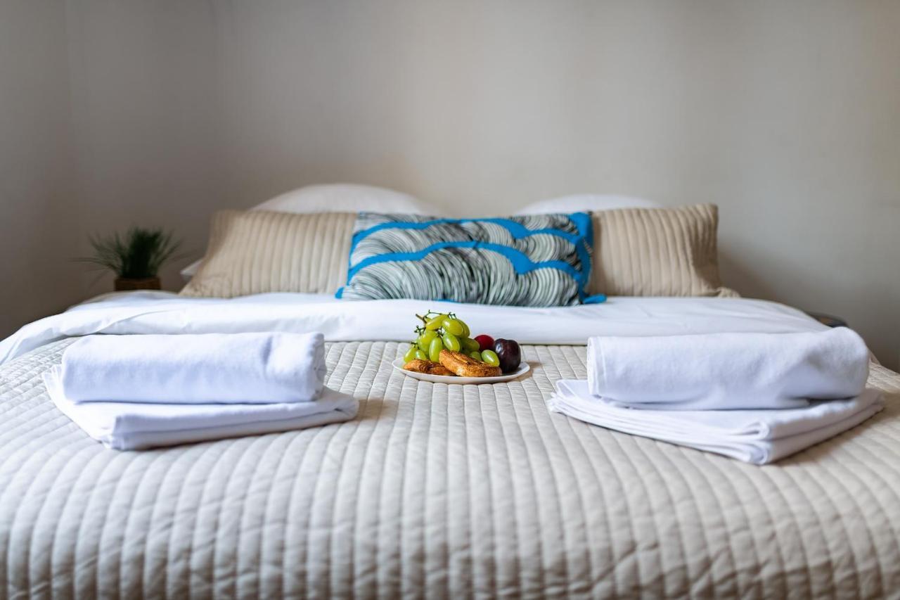 Miodowa Street P&O Serviced Apartments Varsovie Extérieur photo