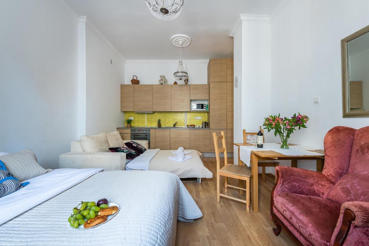 Miodowa Street P&O Serviced Apartments Varsovie Extérieur photo